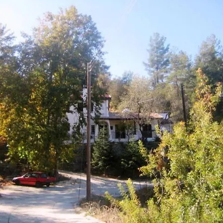 بيت للعطل Flora's House