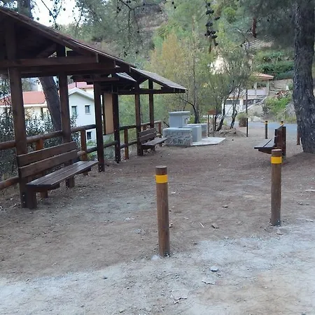 Flora's House Spilia