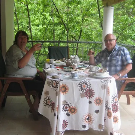 بيت للعطل Flora's House *