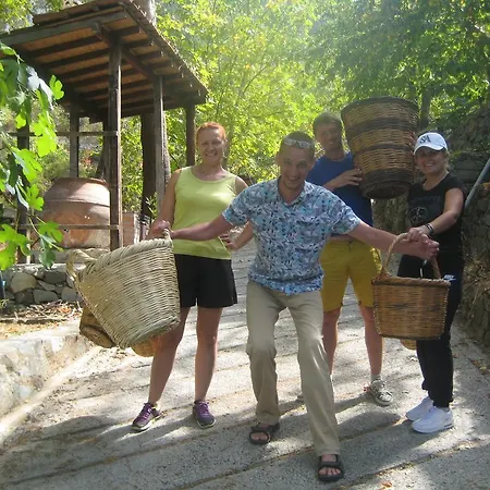 Flora's House * Spilia