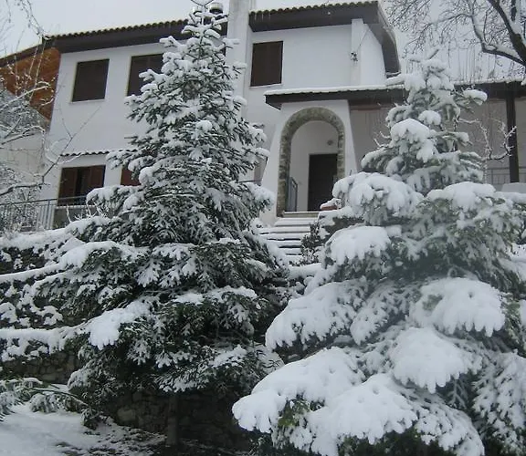 Flora's House * Spilia