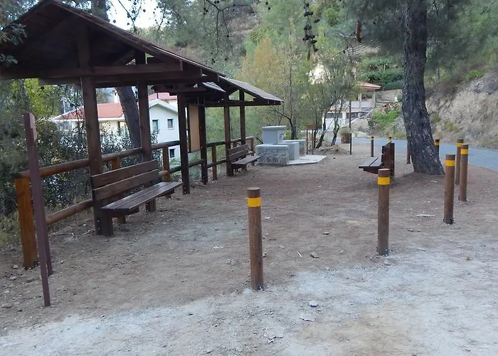 Flora's House Spilia